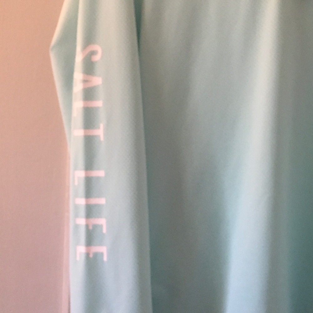 Salt Life Seafoam Hooded Performance Top - Picture 2 of 3